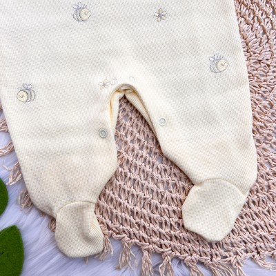  Macacão Tricotil (Tricot 100% Algodão) com Gola e Bordado - Abelhinhas - Amarelo